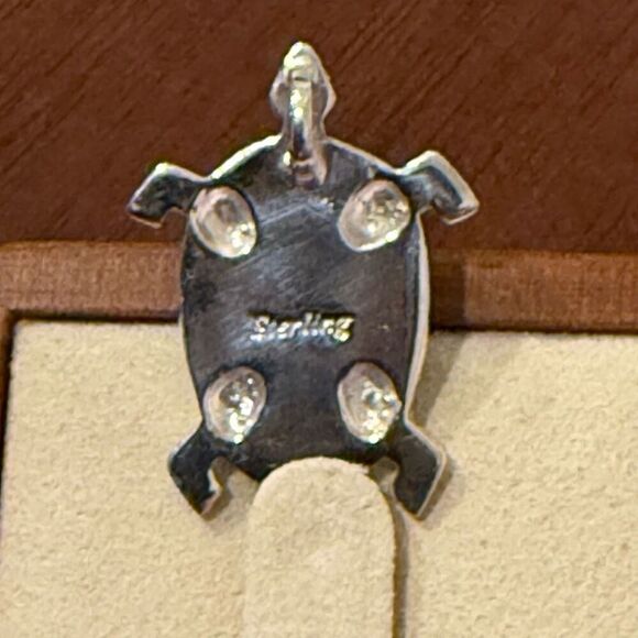 Southwestern Opal Inlay Turtle Necklace Pendant Charm Sterling Silver New - Picture 4 of 5